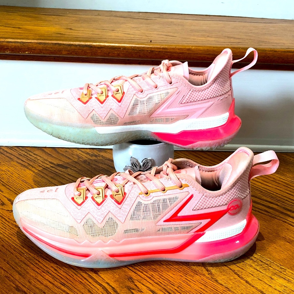 361 Degrees BIG3 Future Basketball Shoes Size 10 Men’s!
